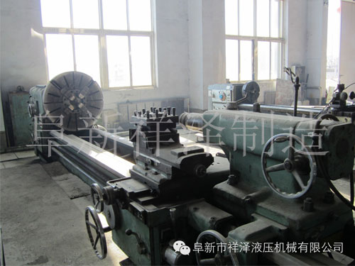 普車CW6163C 最大工件長(zhǎng)度3米、最大工件回轉(zhuǎn)直徑630mm